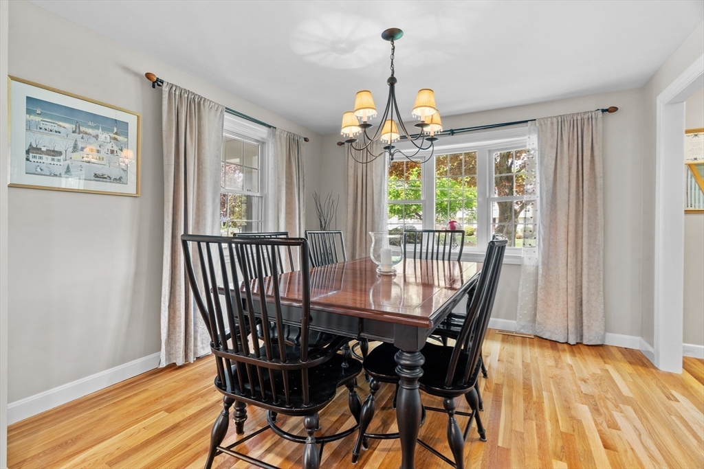 26 Cushing Rd