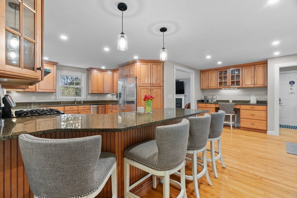 26 Cushing Rd