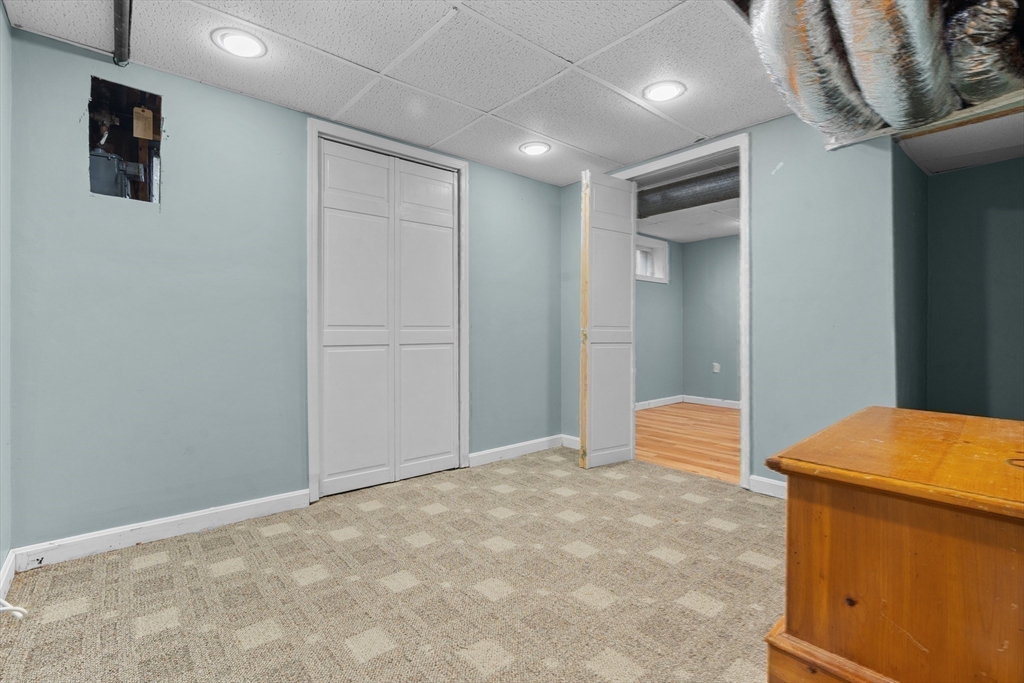 26 Cushing Rd