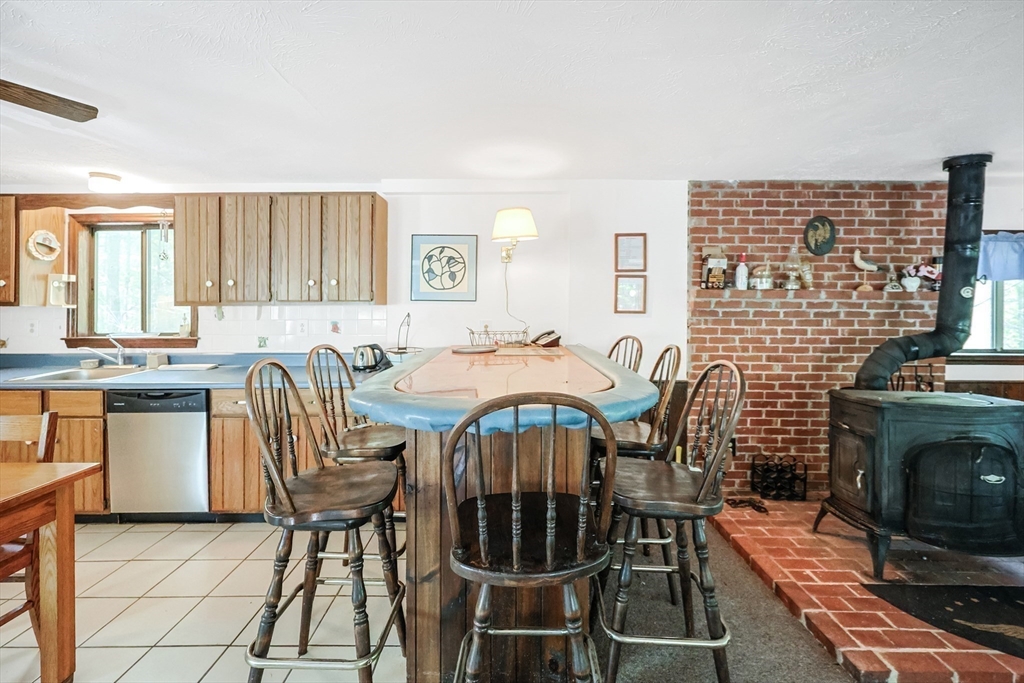117 Lakeview Dr
