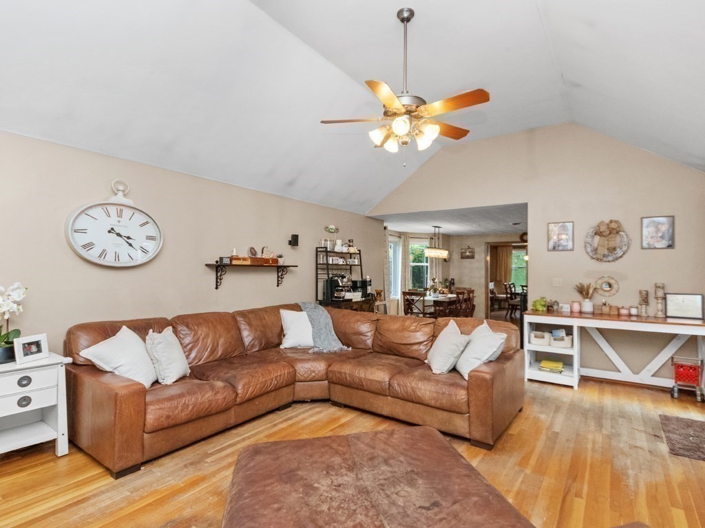 48 Twin Brook Lane