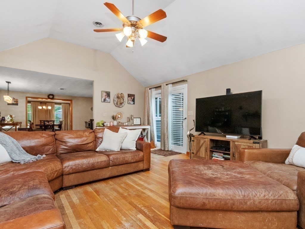 48 Twin Brook Lane