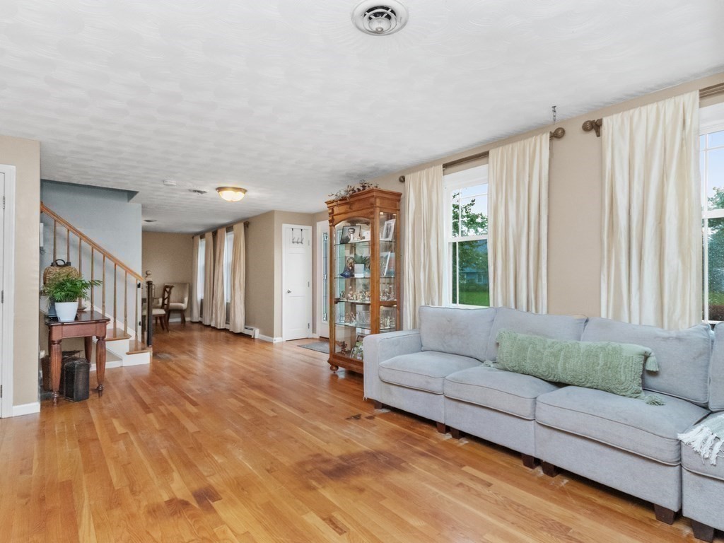 48 Twin Brook Lane