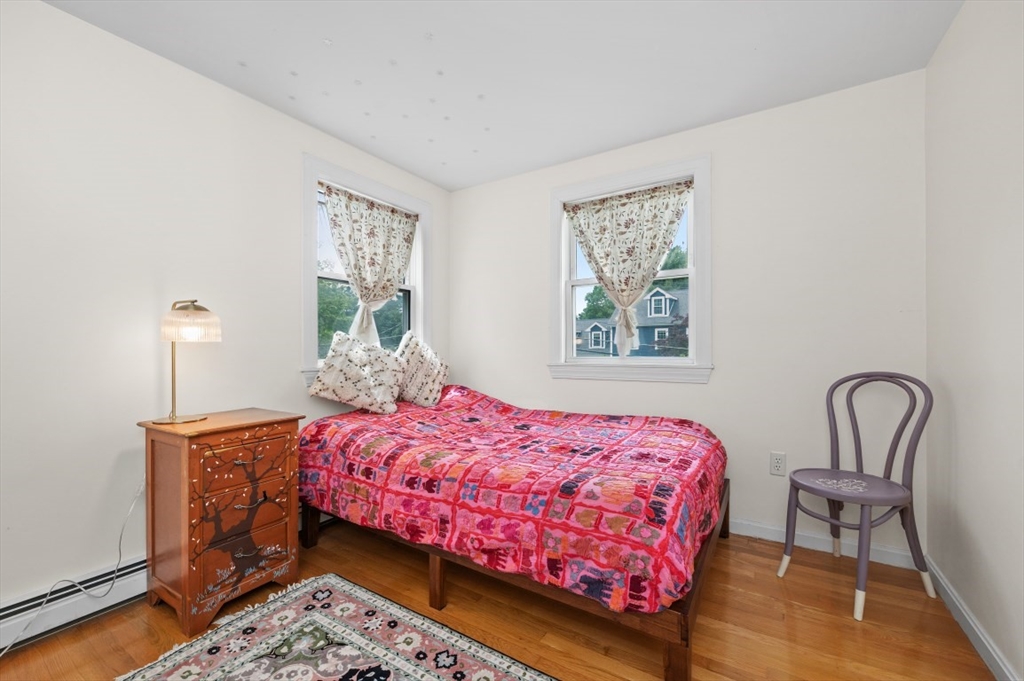 18 Edgewood Rd