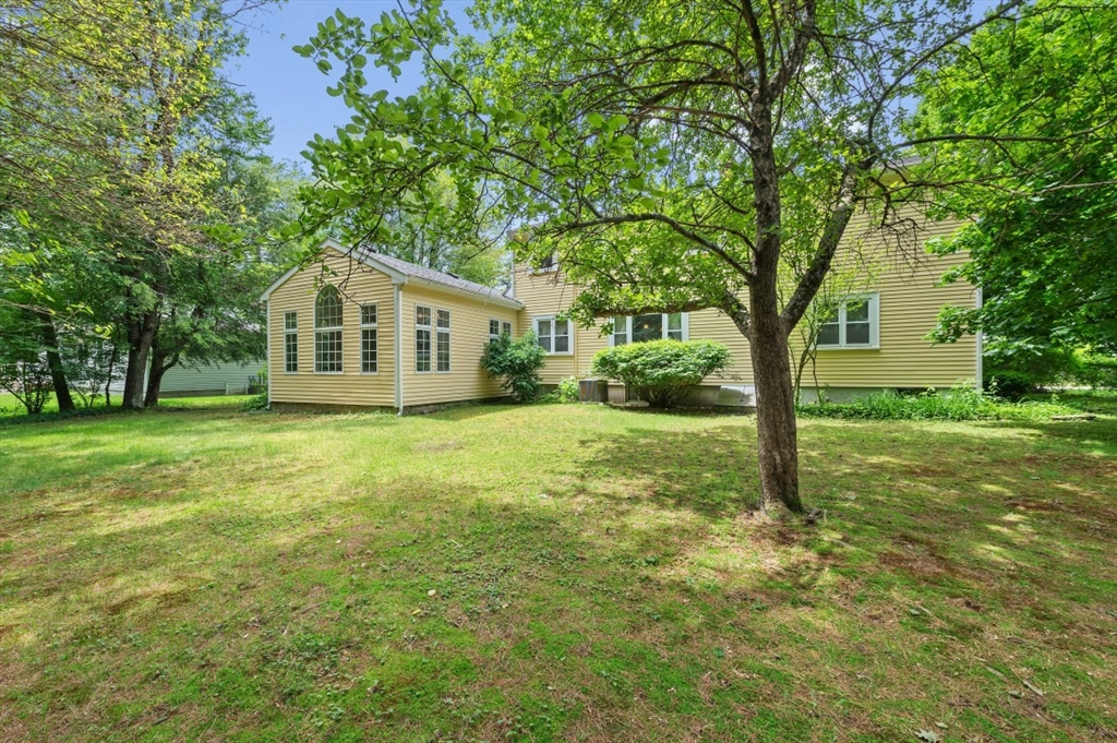 18 Edgewood Rd