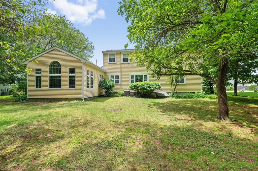 18 Edgewood Rd
