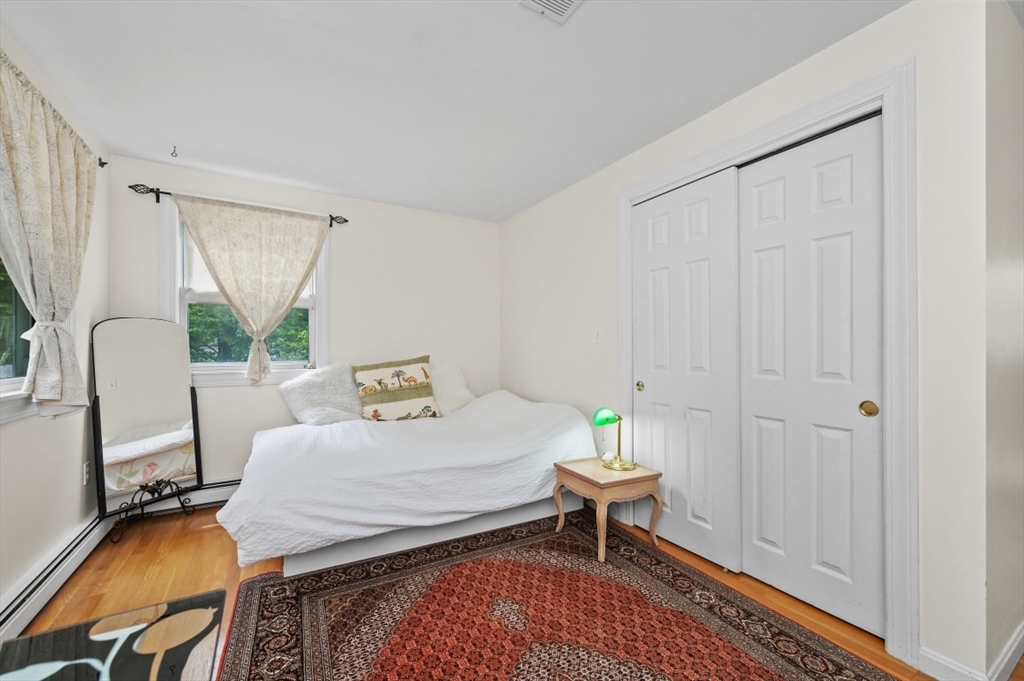 18 Edgewood Rd