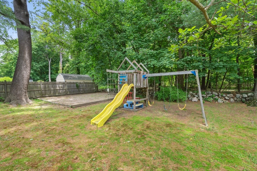18 Edgewood Rd