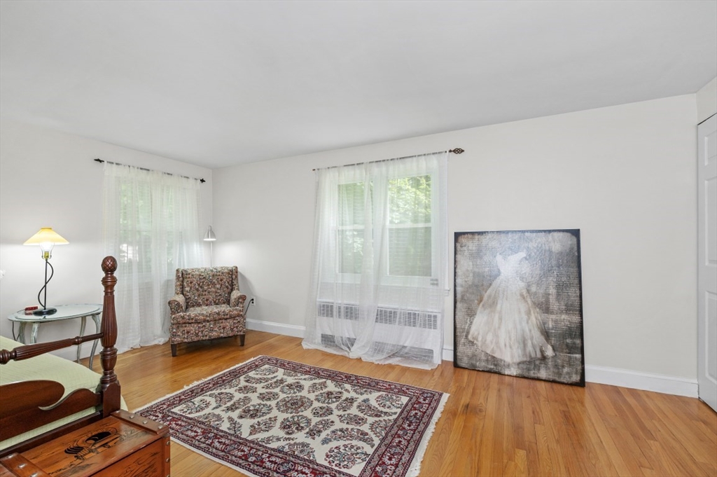 18 Edgewood Rd