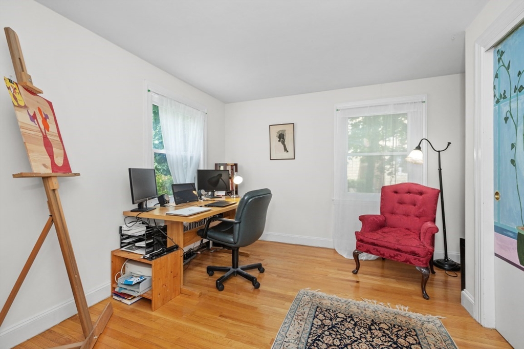 18 Edgewood Rd