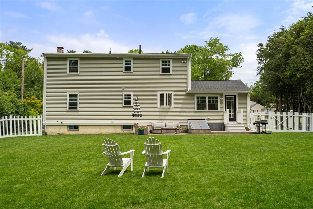 76 Alton St
