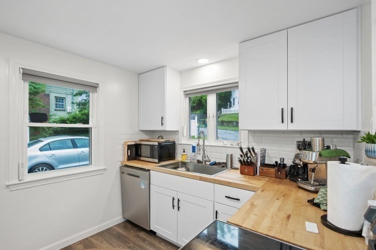 35 Marsh Avenue
