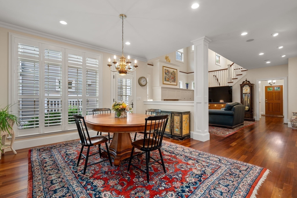 10 Maple Street # 10