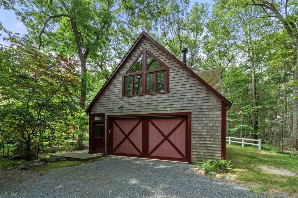 8 Pleasant Street