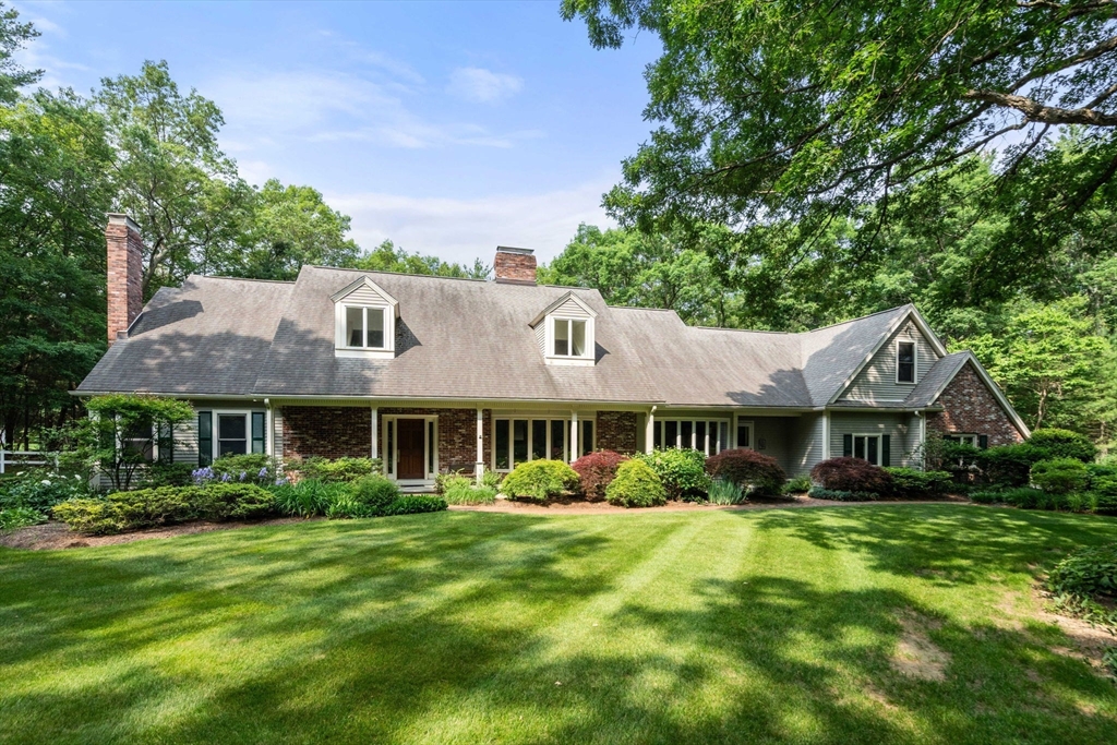 8 Pleasant Street