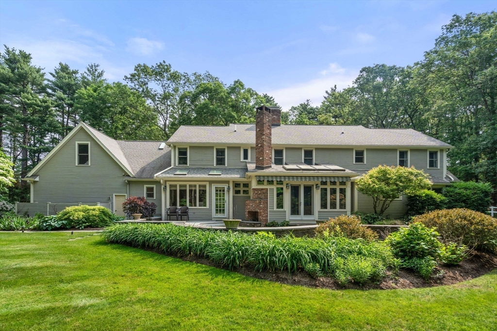 8 Pleasant Street