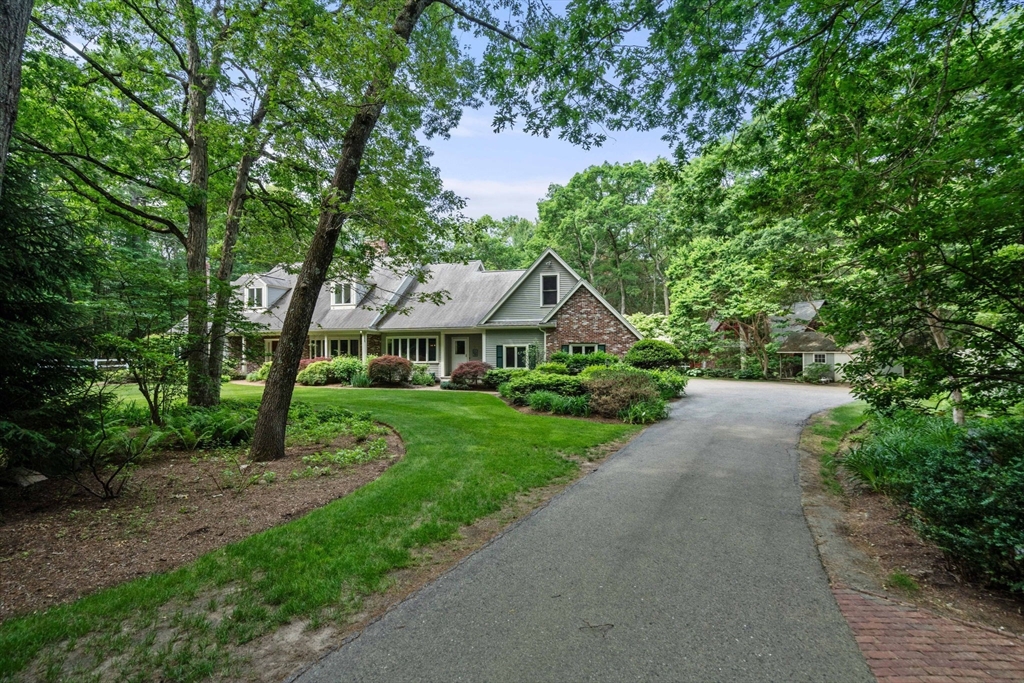 8 Pleasant Street