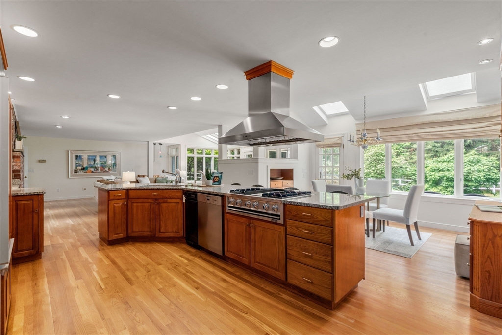 8 Pleasant Street