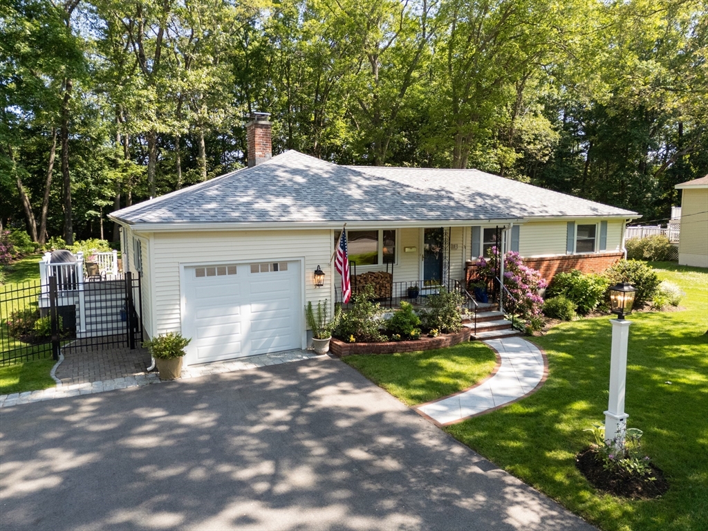 51 Claudette Cir