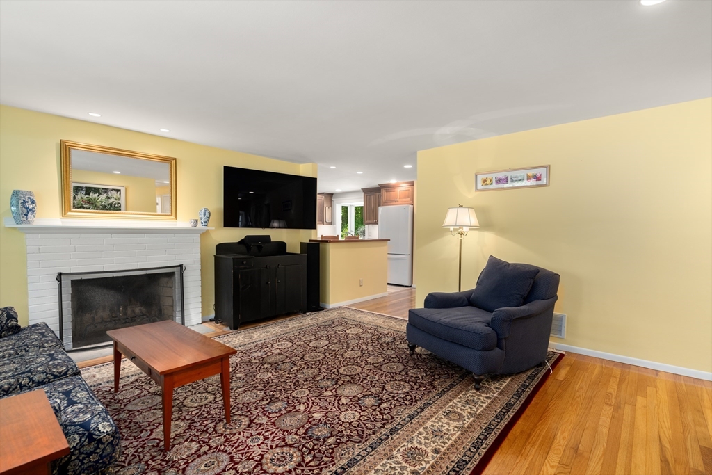 51 Claudette Cir
