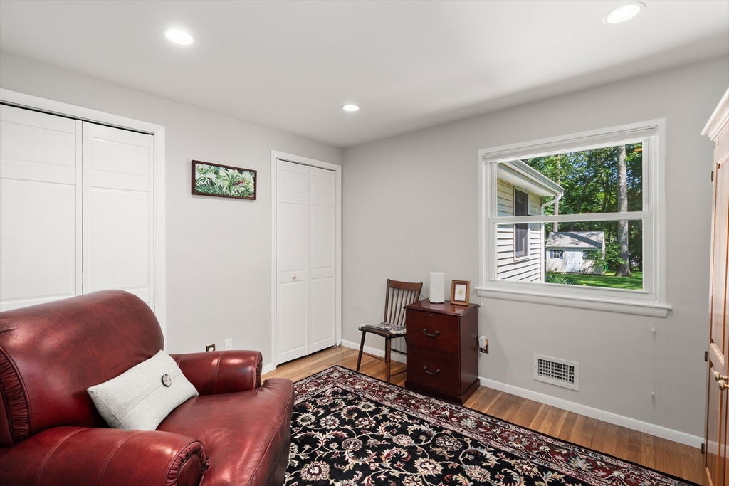 51 Claudette Cir