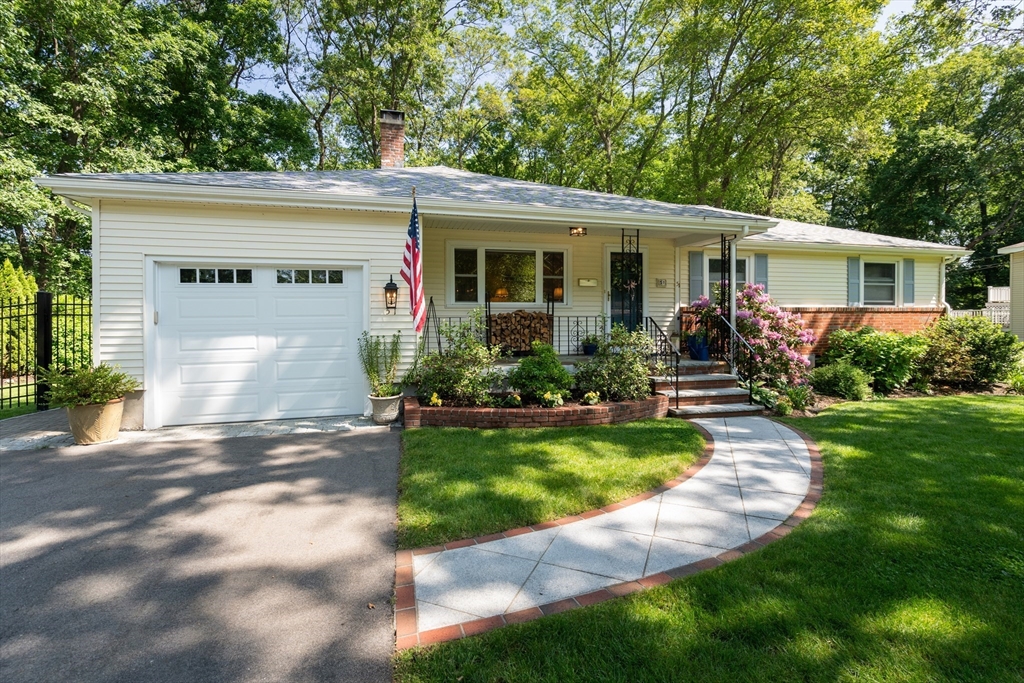 51 Claudette Cir