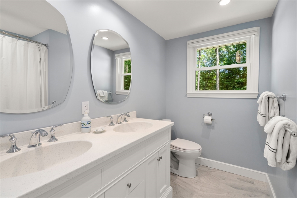 51 Claudette Cir