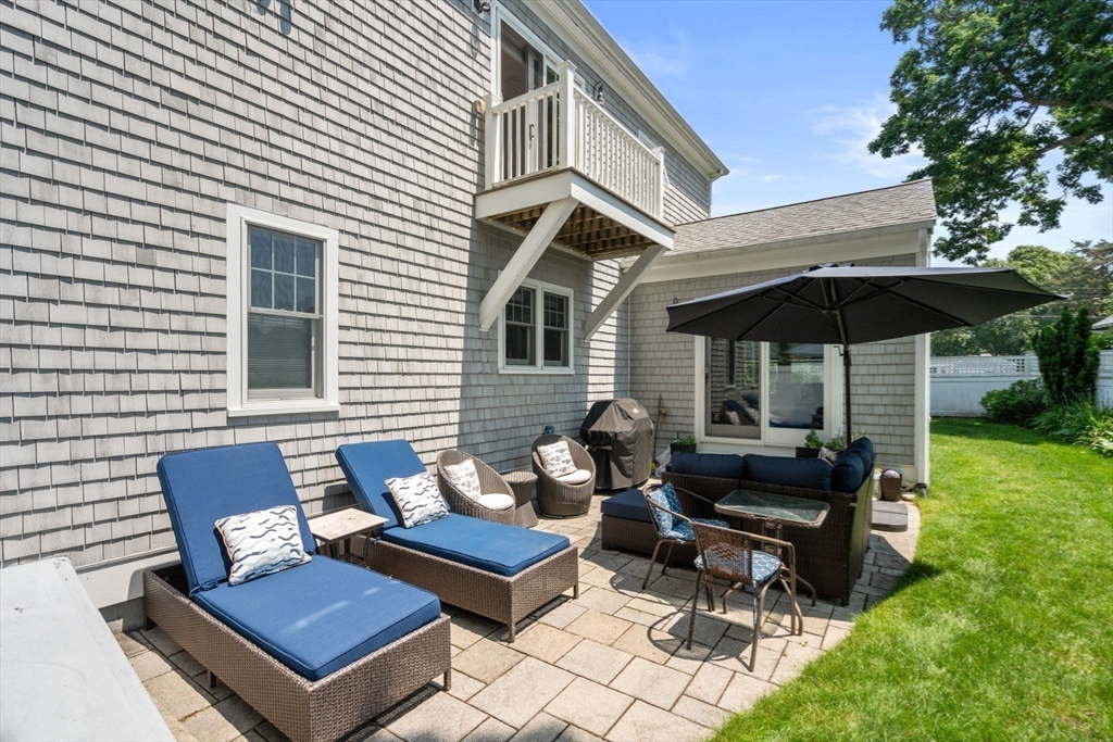 33 Harbor Ave