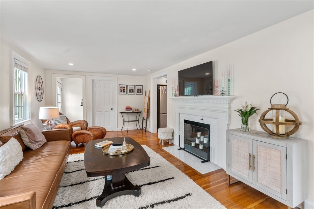 136 Ellis Ave