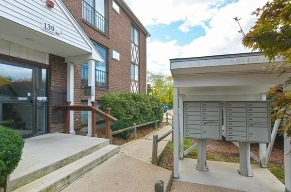 139 King Street # 201B