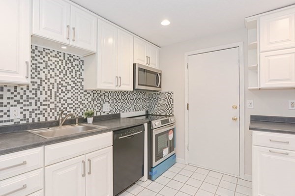 139 King Street # 201B