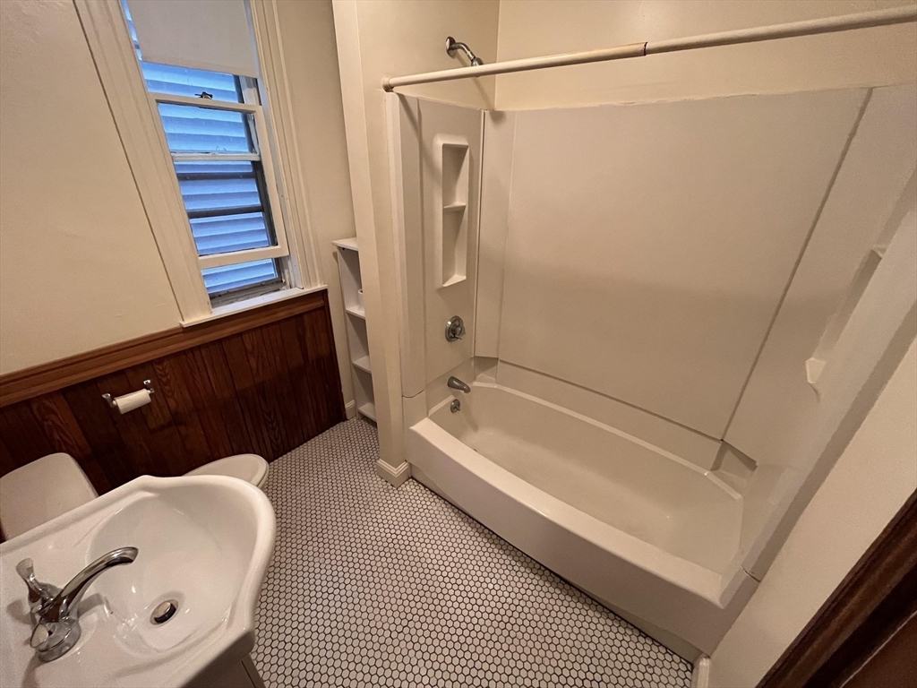 403 E 7th # 1