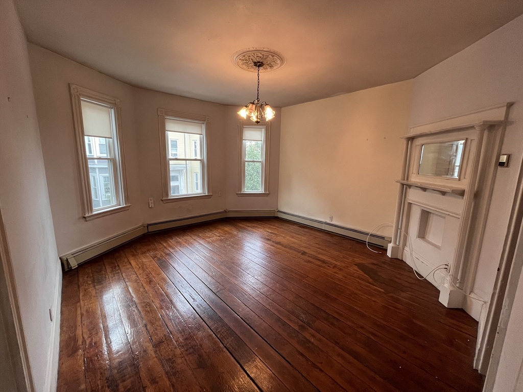 403 E 7th # 1