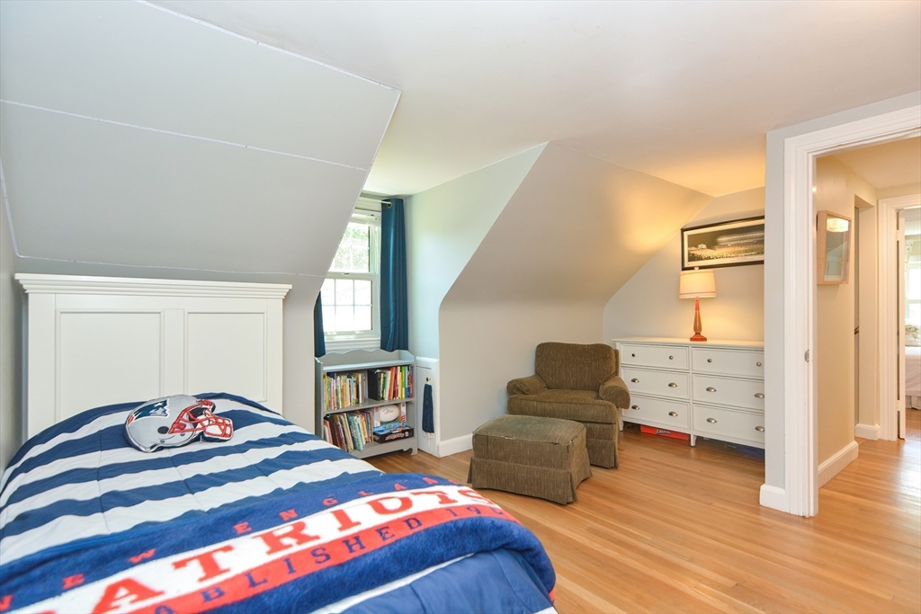 80 Pocahontas St