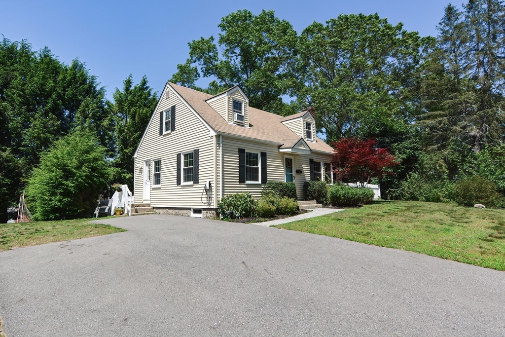 80 Pocahontas St