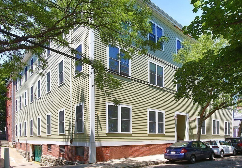 253 Norfolk # 4 Unit: 1-4