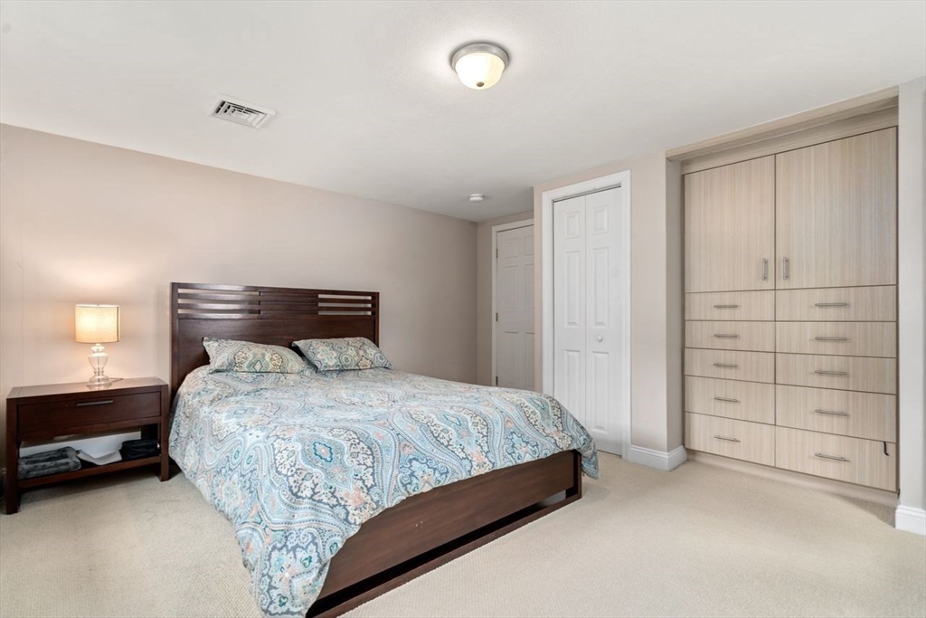 34 Oakdale Rd