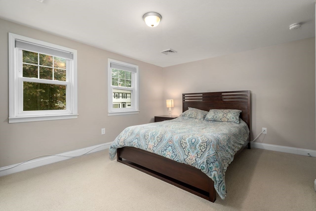 34 Oakdale Rd