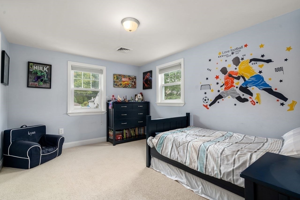 34 Oakdale Rd