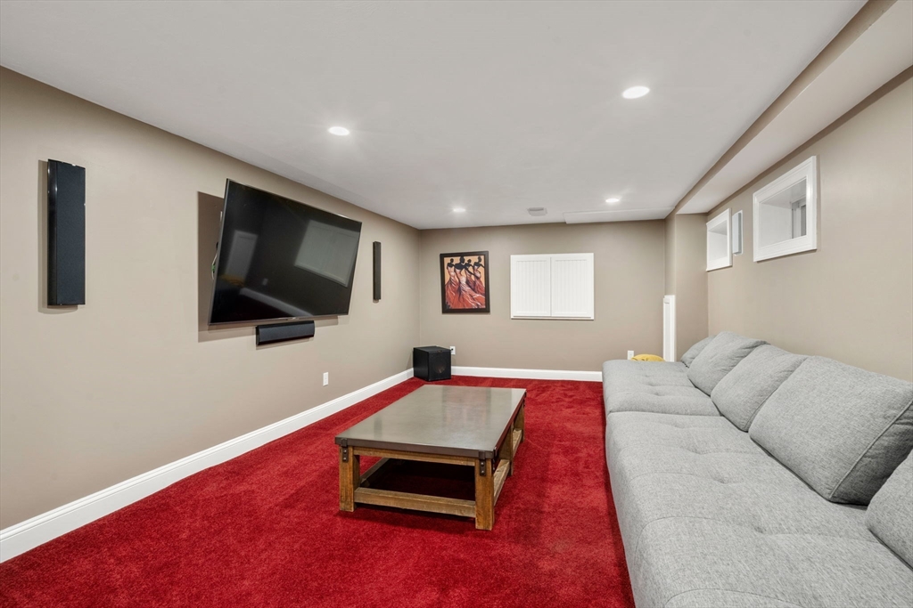 42 Tamarack Road