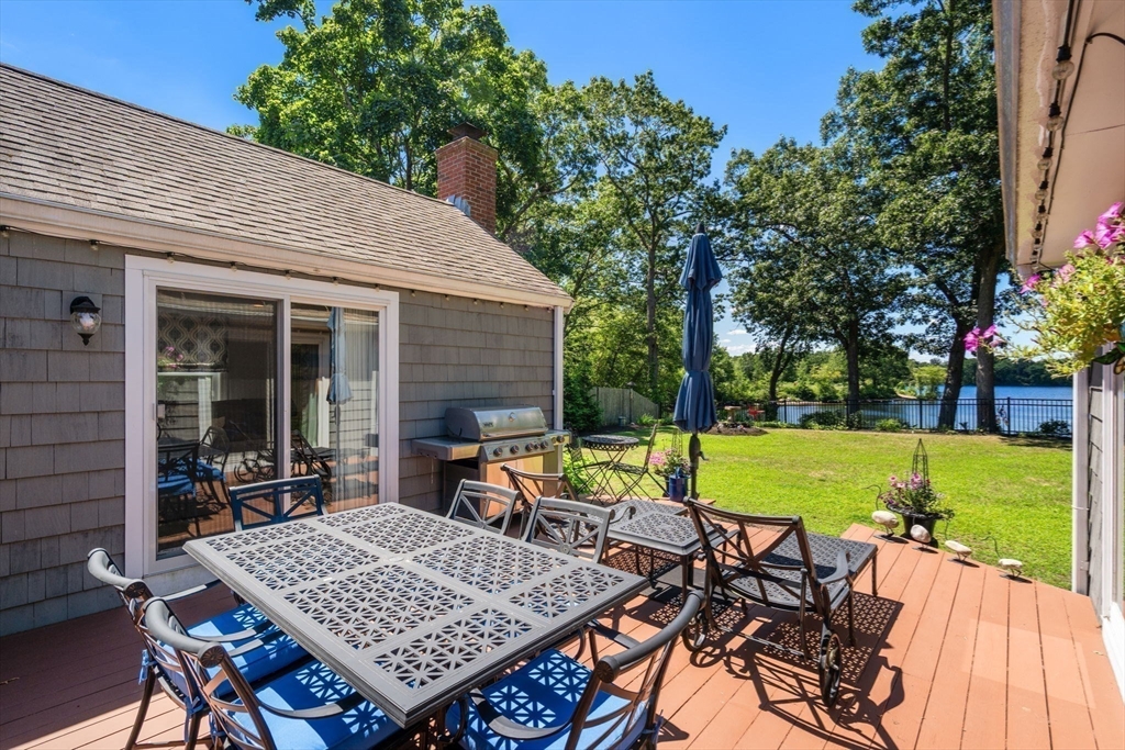 159 Lakeshore Drive
