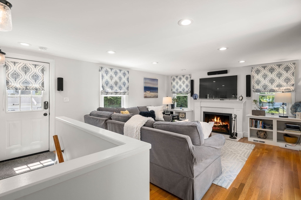 159 Lakeshore Drive