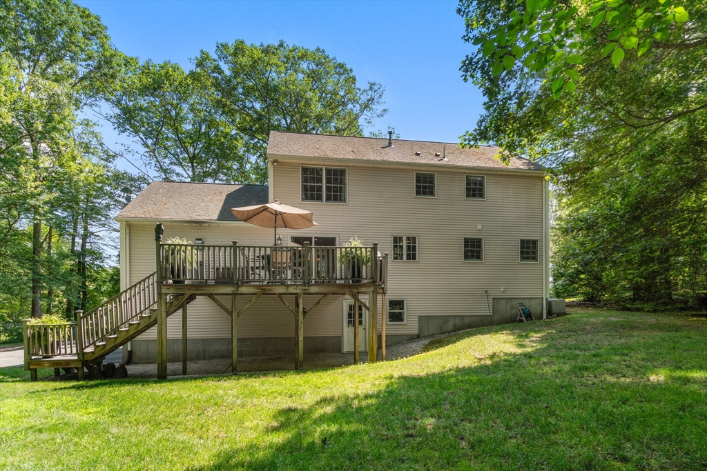 242 Farm Street