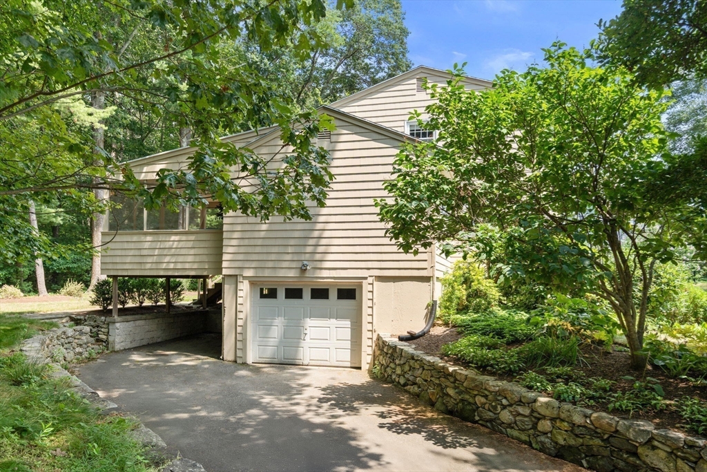 18 Evergreen Way
