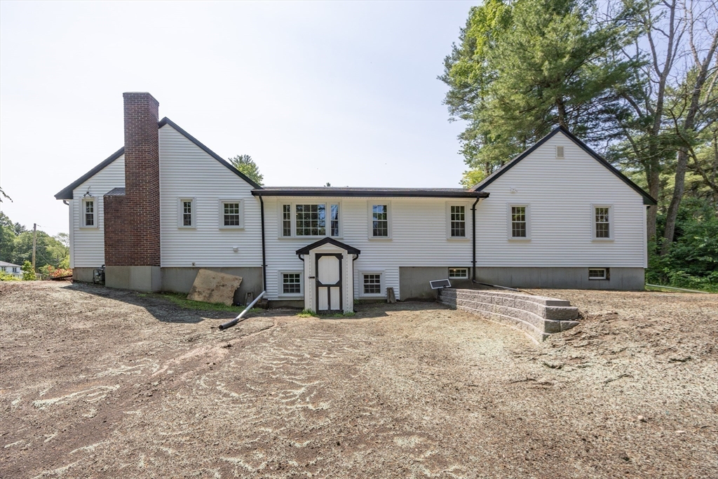 10 Lantern Ln