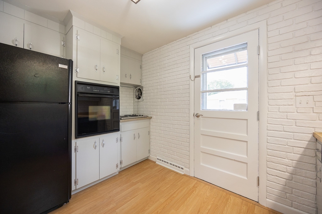 193 West St