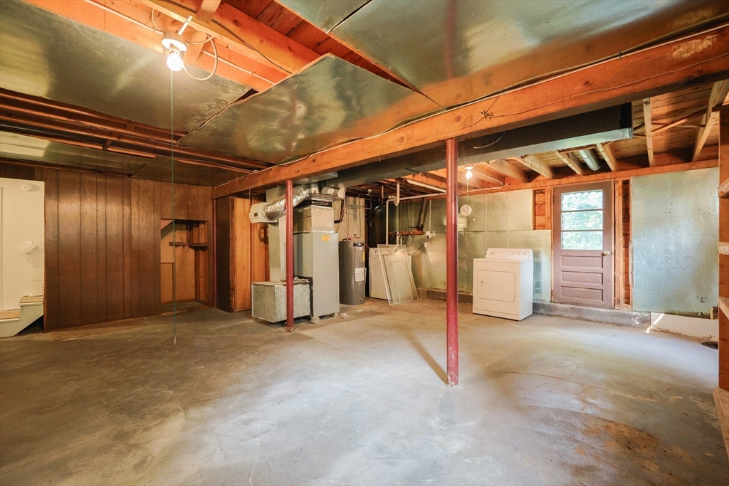 193 West St