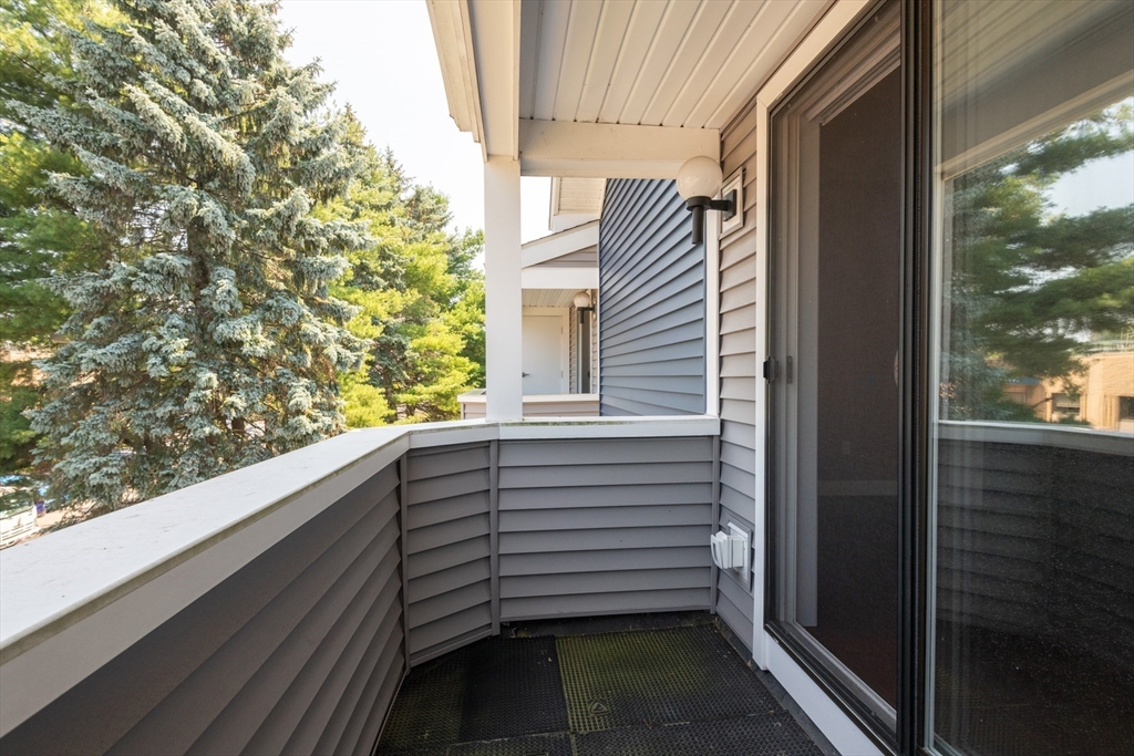 1214 Vfw Pkwy # 37