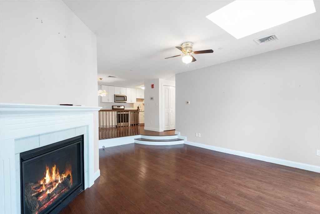 1214 Vfw Pkwy # 37