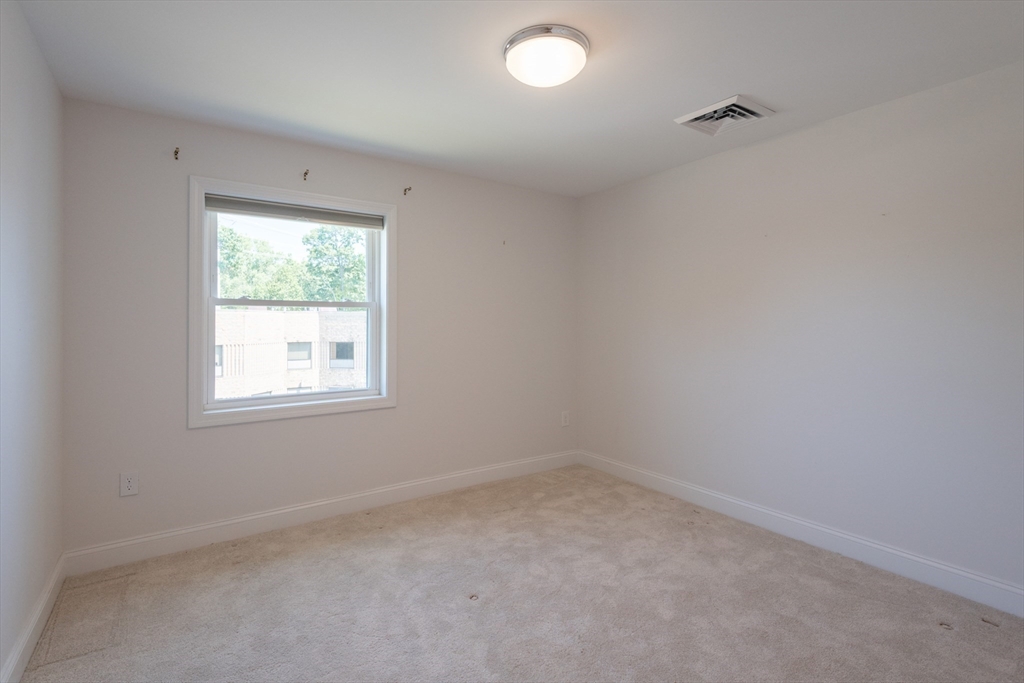1214 Vfw Pkwy # 37